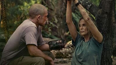 Imagem da notícia Vai ter O Jogo do Predador 2? Filme de ação com Charlize Theron lidera o Top Global da Netflix