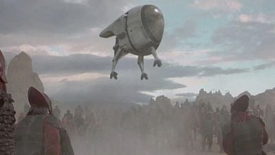 Imagem da notícia “Era como ser enterrado vivo”: Foi um sucesso de bilheteria, mas as filmagens deste filme de ficção científica levaram Tim Burton a recusar uma sequência