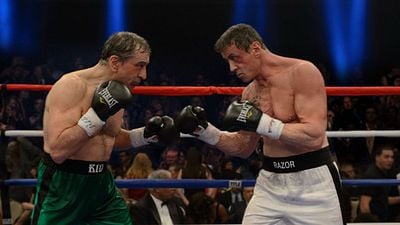 Imagem da notícia Sylvester Stallone afirma que Robert De Niro é "o pior boxeador" após trocarem socos na faixa dos 60 anos de idade: "Os joelhos dele tremiam"