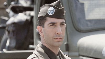 Imagem da notícia Steven Spielberg fez a série mais cara da história da televisão e também uma das melhores de sua carreira: você pode vê-la na HBO Max