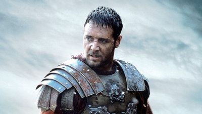 Imagem da notícia "Eles deveriam me pagar por todas as malditas perguntas": Russell Crowe está cansado de Gladiador 2, e ainda falta um ano para seu lançamento
