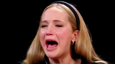 Imagem da notícia Com choro de desespero, Jennifer Lawrence vira meme mais uma vez: “What do you mean?”