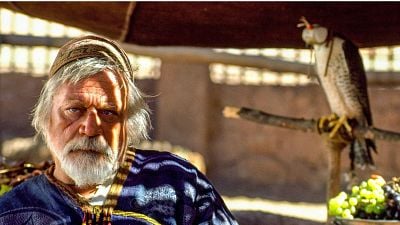 Imagem da notícia Oliver Reed, ator de Gladiador: "Minhas duas ambições na vida são beber até que todos os bares estejam vazios e dormir com todas as mulheres do mundo"