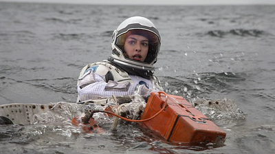 Imagem da notícia Não era negociável: Único ponto que Christopher Nolan precisou mudar em Interestelar após insistência de ganhador do Prêmio Nobel