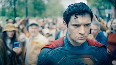 Imagem da notícia "Sim, é sobre política": James Gunn explica história do novo filme do Superman e responde haters