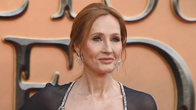 Imagem da notícia Sem entrevistas com a autora e focado em controvérsias: BBC lança documentário sobre J.K. Rowling no rastro da nova série de Harry Potter na HBO