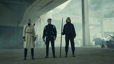 Imagem da notícia Série de fantasia esquecida retorna à Netflix após 2 anos: Um deus é libertado no trailer