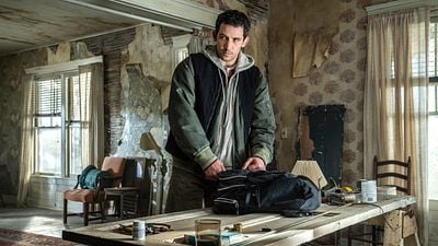Imagem da notícia Ator de aguardada ficção científica de Steven Spielberg revela gafe hilária do diretor que acabou salvando cena do seu novo filme sobre alienígenas
