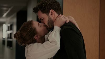 Imagem da notícia “Não quero que as pessoas pensem que vão ver Azul é a Cor Mais Quente”: Lili Reinhart explica como o infame capítulo 16 de A Hipótese do Amor foi adaptado