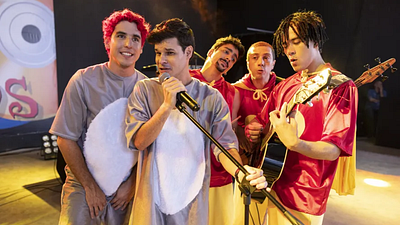 Imagem da notícia Mamonas Assassinas - O Filme: Muito antes de chegar aos cinemas, a história da banda de Guarulhos foi adaptada para o teatro e quase virou série