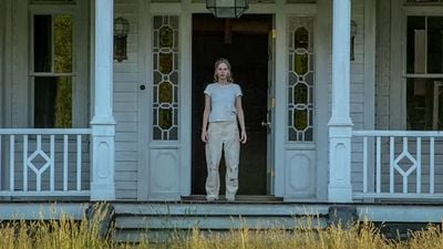 Imagem da notícia Jennifer Lawrence revela que não entendeu um de seus filmes mais polêmicos até hoje: "Eu estava dormindo com o diretor"