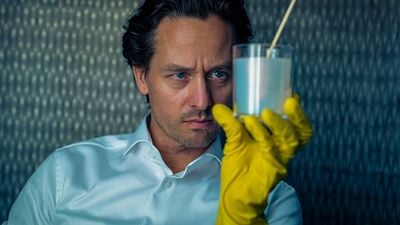 Imagem da notícia Uma das séries mais esperadas do ano finalmente tem data de estreia na Netflix: Uma mistura de suspense e comédia