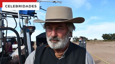 Imagem da notícia Alec Baldwin é acusado de homicídio por morte no set de Rust; relembre a tragédia