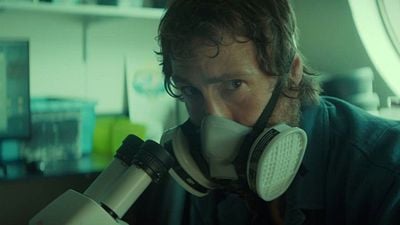 Imagem da notícia Com quase 46 milhões de visualizações na Netflix em pouco tempo, a nova minissérie de suspense já é uma das séries de maior sucesso do ano