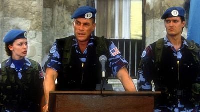 Imagem da notícia Quando Jean-Claude Van Damme mostrou "sua Tailândia" para Kylie Minogue durante as filmagens de Street Fighter