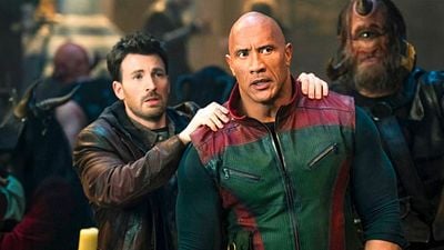 Imagem da notícia Tela Quente hoje (22/12): Filme Operação Natal teve polêmica com ator no set – mas ele compensou a equipe com sorteio de dinheiro!