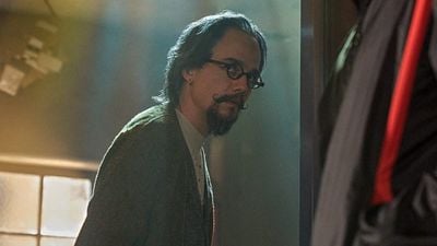 Imagem da notícia Wagner Moura interpretou um vilão neste filme que varreu a Netflix com 139 milhões de visualizações: Ação imperdível com Chris Evans e Ryan Gosling