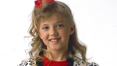 Imagem da notícia "Recebi um cheque de 1 centavo": É a quantia que Jodie Sweetin, estrela de Três é Demais, ganha com a série de sucesso