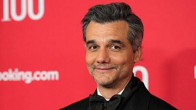 Imagem da notícia Wagner Moura pode contracenar com Margot Robbie e Bradley Cooper em breve: Astros se unem em prelúdio de famosa franquia de assalto