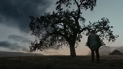 Imagem da notícia Tom Hardy e famoso diretor caíram na porrada para “aliviar a tensão” no set deste aclamado filme de Leonardo DiCaprio