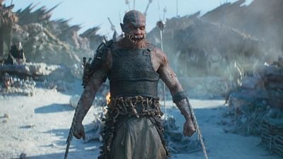 Imagem da notícia Mortal Kombat 2: A adaptação de videogame mais selvagem dos últimos anos apresenta sua sequência com um espetacular trailer e Karl Urban