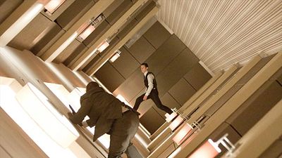 Imagem da notícia "Ansiava desafiar a gravidade": Christopher Nolan se inspirou em Kubrick para uma das cenas mais incríveis de A Origem
