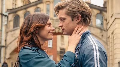 Imagem da notícia Onde Maxton Hall é filmada? Você pode entrar de verdade na escola onde a série se passa