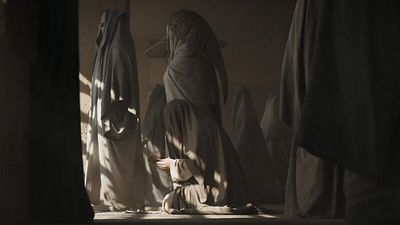 Imagem da notícia Para ver hoje à noite: A melhor adaptação de uma obra de ficção científica obrigatória e o início de uma saga que marcou época