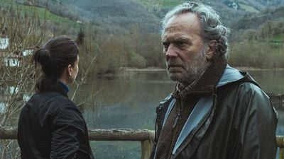 Imagem da notícia Acabou de chegar à Netflix e já é um dos filmes mais vistos: Thriller psicológico e mistério para quem gosta de teorias da conspiração
