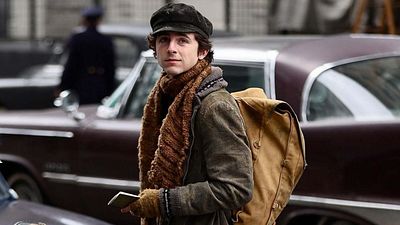 Imagem da notícia Um casal de cinema improvável! Timothée Chalamet filma um beijo que dará o que falar para seu próximo filme