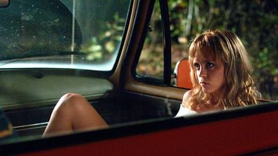 Imagem da notícia Há 20 anos, Christina Ricci protagonizou um filme onde precisou estar nua quase 100% do tempo: "Queria que todos ao meu redor parassem de reagir”
