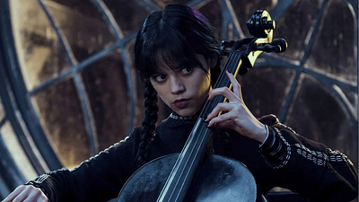 Imagem da notícia Jenna Ortega mudou muitos aspectos de Wandinha, mas Christina Ricci também fez isso com A Família Addams quando tinha apenas 10 anos de idade
