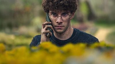 Imagem da notícia Já viu O Jardineiro? Minissérie da Netflix que está varrendo a Netflix é uma versão espanhola de You