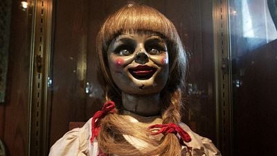 Imagem da notícia Invocação do Mal da vida real: Investigador paranormal morre após fazer tour com boneca Annabelle