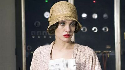 Imagem da notícia Hoje à noite no streaming: E se Clint Eastwood deu para Angelina Jolie o melhor papel de sua carreira?