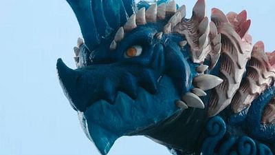 Imagem da notícia Quase 60 anos e 40 versões depois, um dos super-heróis mais lendários retorna com uma série live-action no estilo Power Rangers