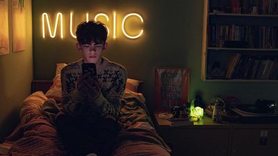 Imagem da notícia 98% de aprovação da crítica e 4 Emmys: Esta aclamada série da Netflix ganhará um filme no lugar de sua última temporada