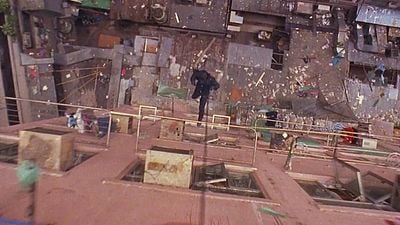 Imagem da notícia Todo fã de ação deveria ver este filme: Lançado há 24 anos, ele tem uma das melhores cenas de todos os tempos