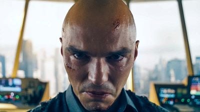Imagem da notícia Lex Luthor de Nicholas Hoult promete ser diferente de tudo que já vimos em novo Superman de James Gunn: "Espero poder interpretar esse personagem por um bom tempo"