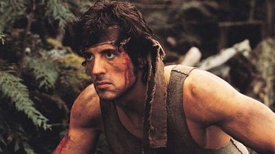 Imagem da notícia "Qualquer sugestão que fizesse era brega": Este ator lendário quase atuou ao lado de Sylvester Stallone em Rambo, mas foi demitido após o início das filmagens