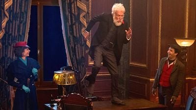 Imagem da notícia Ele tem 100 anos e ainda está na ativa: Há 3 anos, esta lenda de Hollywood dançou em um show ao vivo e, aos 92 anos, filmou cenas sem dublê