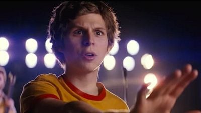 Imagem da notícia Michael Cera assustou o elenco de Scott Pilgrim ao tomar decisão bizarra com 9 anos de atraso