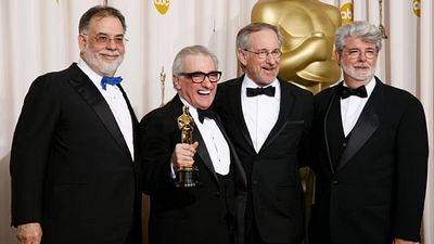 Imagem da notícia Nem James Cameron, nem George Lucas: O diretor mais rico do mundo fatura até com parque de diversão