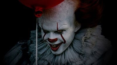 Imagem da notícia Quem é o novo intérprete de Pennywise: Ator de IT pode estar enganando todo mundo e será o palhaço assassino novamente?