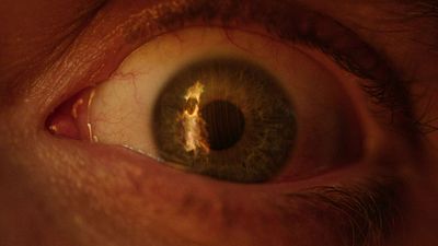 Imagem da notícia Pouco tempo para assistir na Netflix: Um dos filmes de terror mais aclamados de 2022 está prestes a deixar a plataforma de streaming