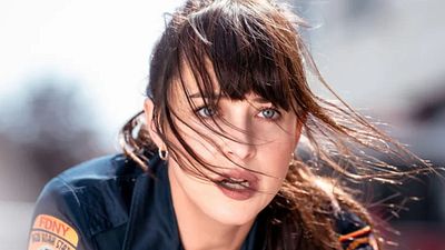 Imagem da notícia "Não faço sentido naquele mundo": Dakota Johnson quer abandonar universo de super-heróis após fracasso de Madame Teia