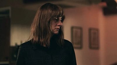 Imagem da notícia As Cores do Mal - Vermelho vai ter continuação? Thriller investigativo da Netflix é baseado em série de livros