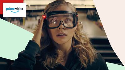 Imagem da notícia Periféricos: Chloë Grace Moretz revela na CCXP22 como sua paixão por games foi essencial para a série do Prime Video