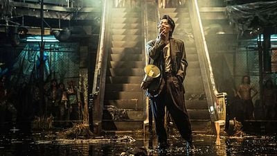 Imagem da notícia No streaming: O filme frenético de ação e terror inspirado em Mad Max que oferece uma experiência pós-apocalíptica única