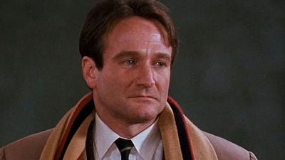 Imagem da notícia Ethan Hawke percebeu os problemas de Robin Williams no set de Sociedade dos Poetas Mortos: "Foi exaustivo"